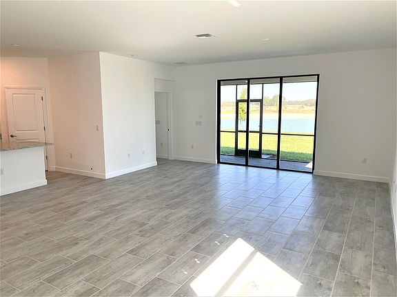 3rd image of 13834 Pine Lodge Ln