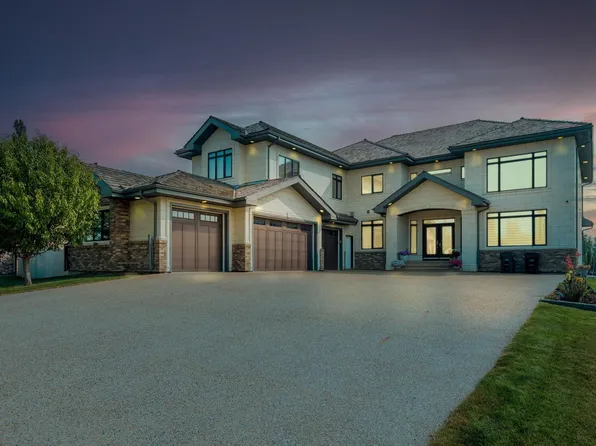 576 Fountain Creek Blvd, Strathcona County, AB T8B 1E3