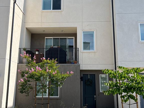 2nd image of 5506 Sandcliff Ln #159