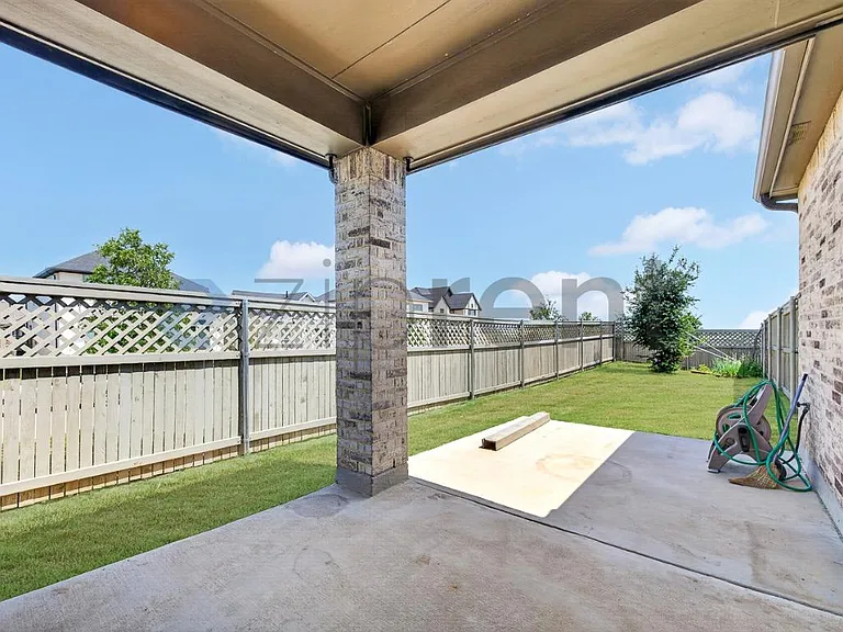 2301 Norma Ln — Photo 20