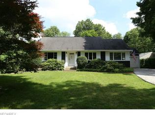 2895 Landon Dr, Stow, OH 44224