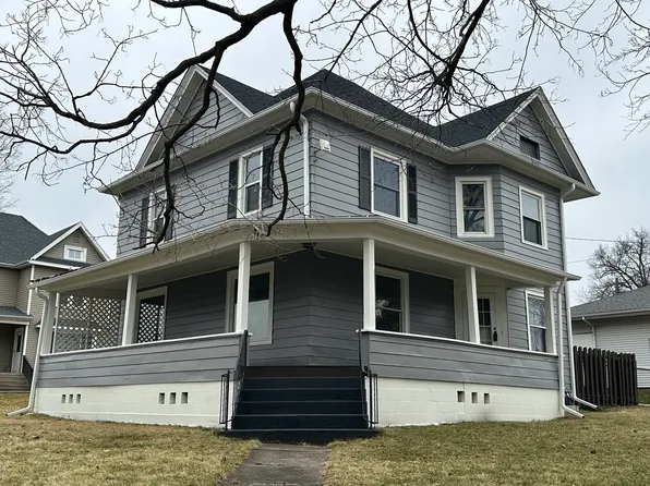 703 Evans Ave, Ashton, IL 61006