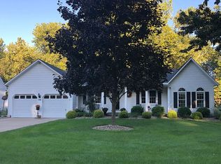 7705 Bar Harbour Ln, Mentor, OH 44060