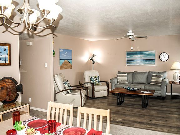 4th image of 15005 Windward Dr Unit 214