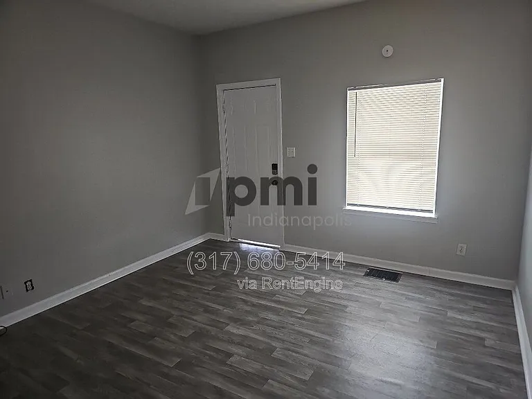 114 Adler St — Photo 22