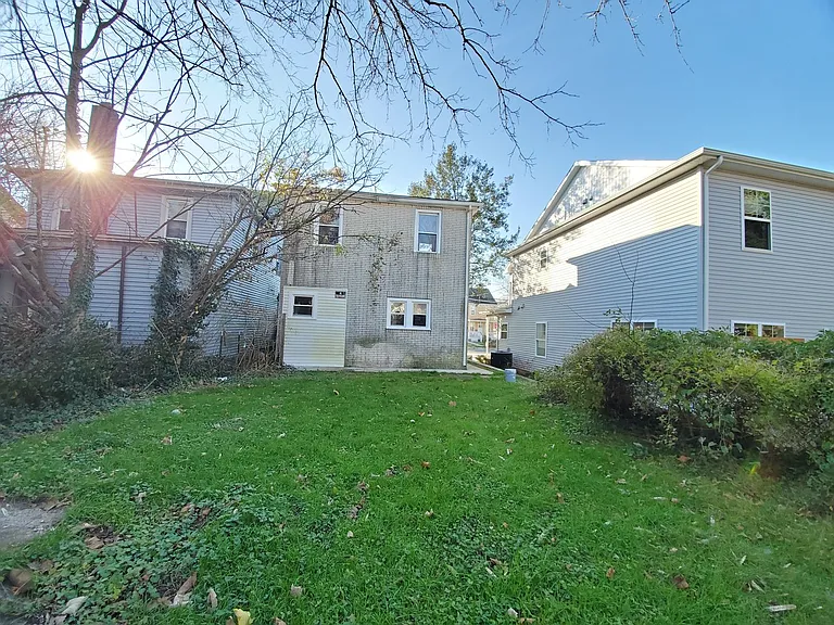 83 South Ave — Photo 21