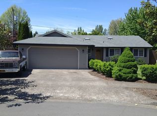 702 67th Pl, Springfield, OR 97478