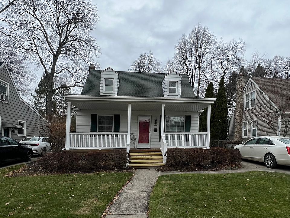 1st image of 1112 Royal Ave