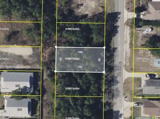 911 NE 6th St, Carrabelle, FL 32322