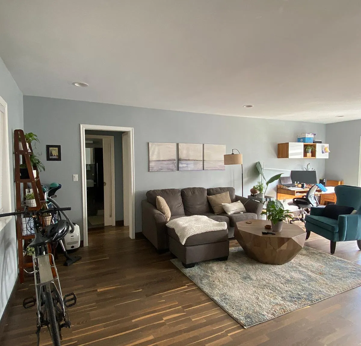 1 bed, 864 sqft, $3,200 — Photo 3