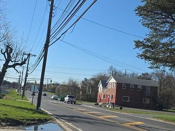 4th image of 156 Jackson Rd
