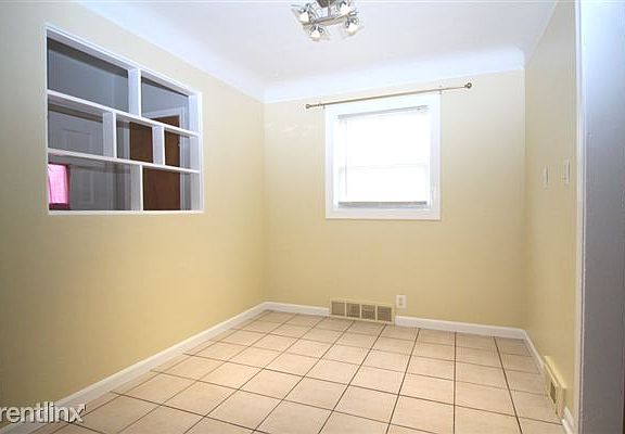 5 Dining room