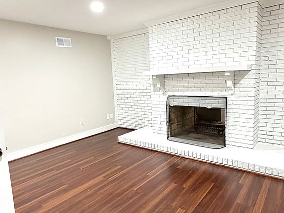 4th image of 7641 Burford Dr