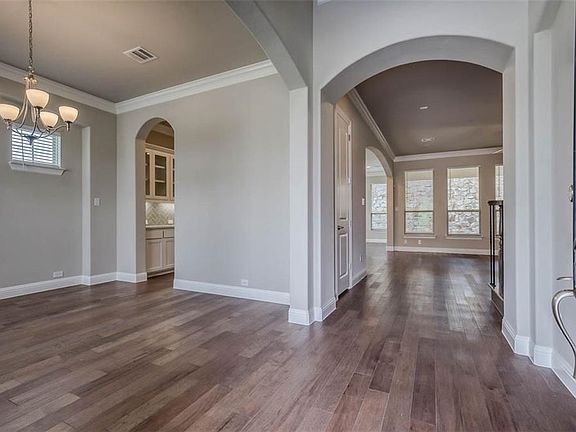 4th image of 868 Potomac Dr