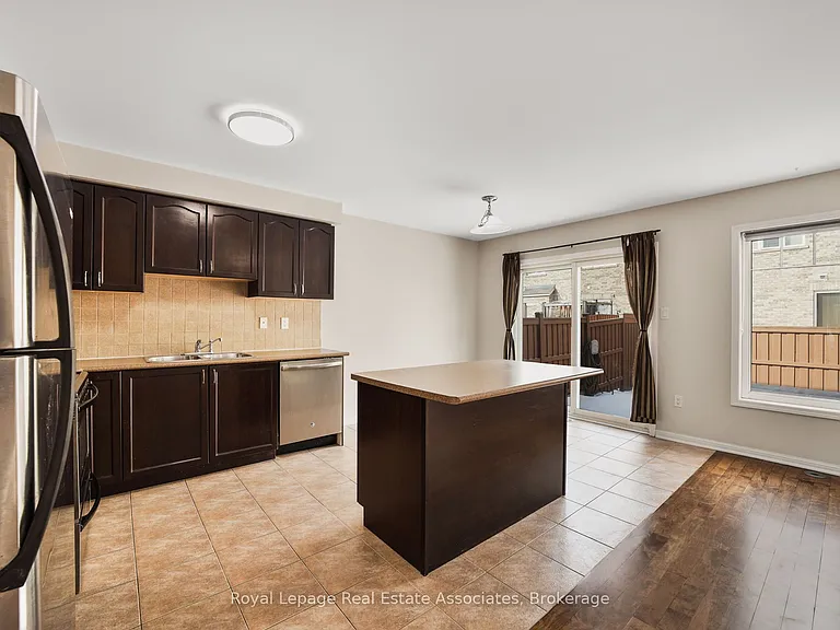 34 McCandless Ct — Photo 12