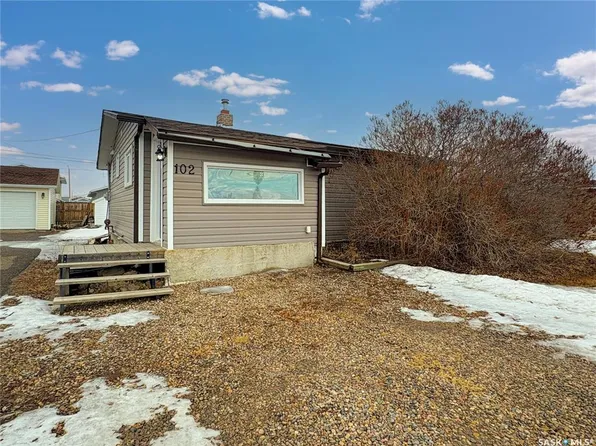 102 18th STREET, Battleford, SK S0M 0E0