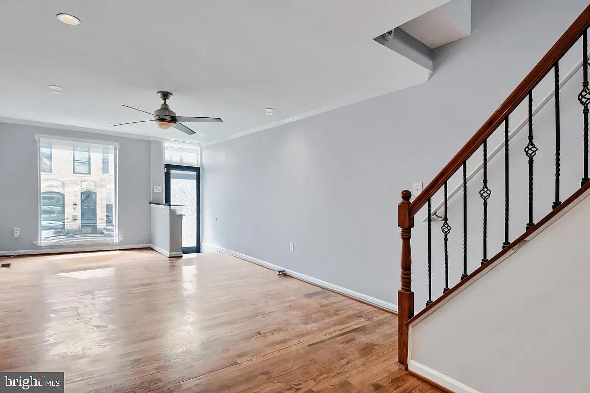 3 bed, 2.0 bath, 1476 sqft, $2,500 — Photo 3