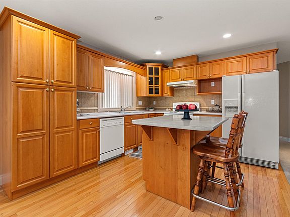 2nd image of 45819 Stevenson Rd #12