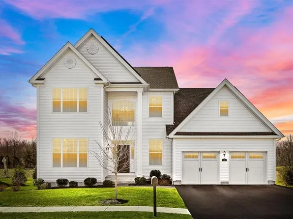 40 Fenton Way, Hopewell Junction, NY 12533