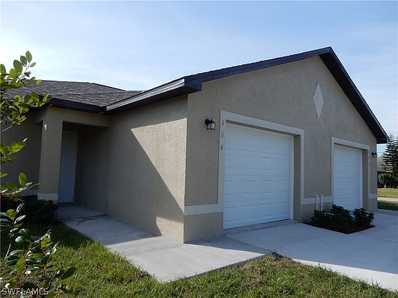 3rd image of 130 SE 12th St