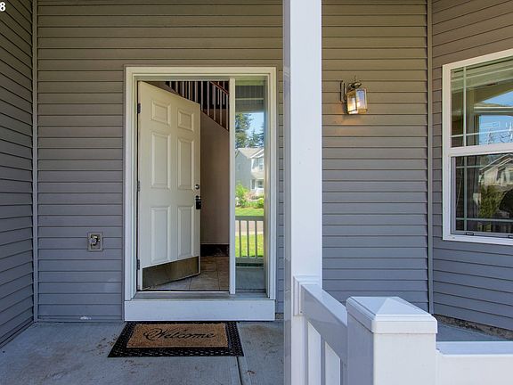 3rd image of 3703 NE 98th St