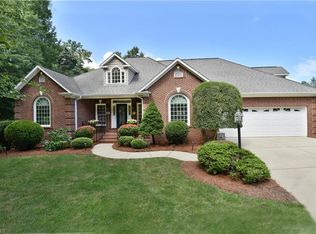 4420 Cotswold Rd, Pfafftown, NC 27040