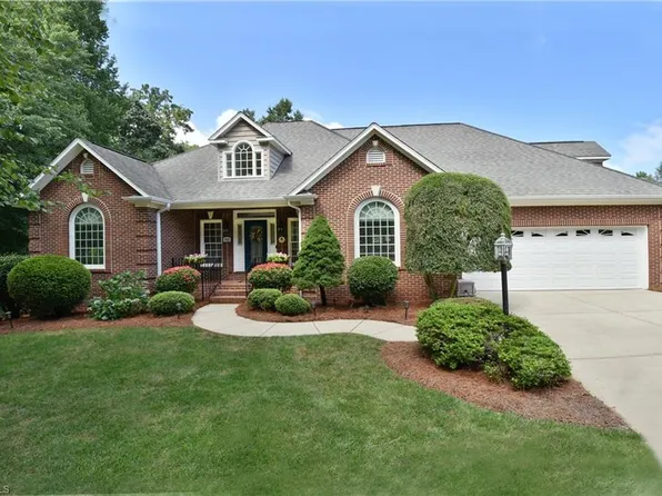 4420 Cotswold Rd, Pfafftown, NC 27040