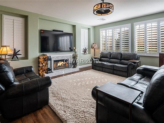 3rd image of 6640 Chelton Oaks St