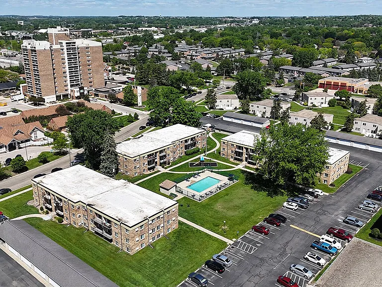 Winchester Apartments & Townhomes — Photo 20