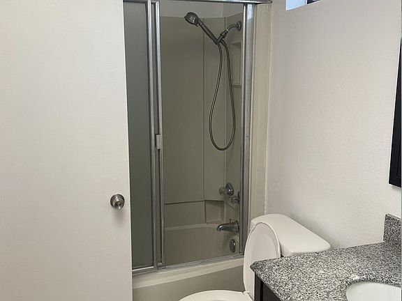 4th image of 9625 Sylmar Ave