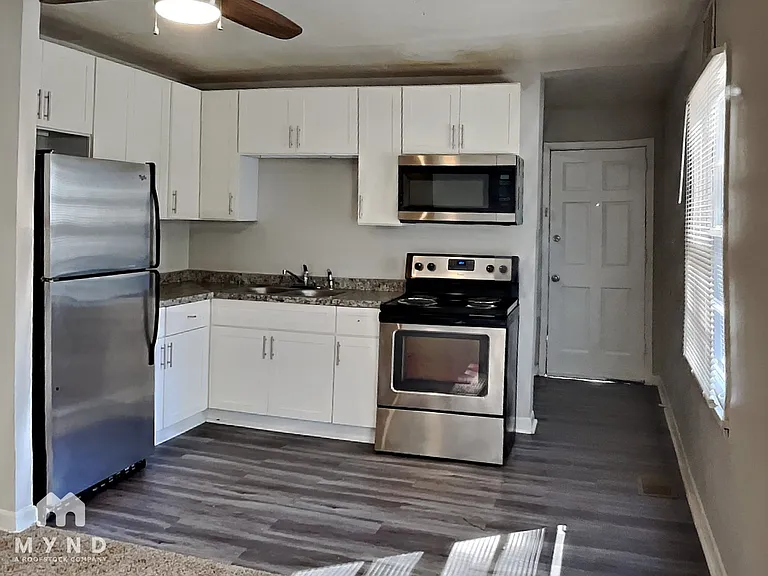 3791 Clovis Ct NW — Photo 3