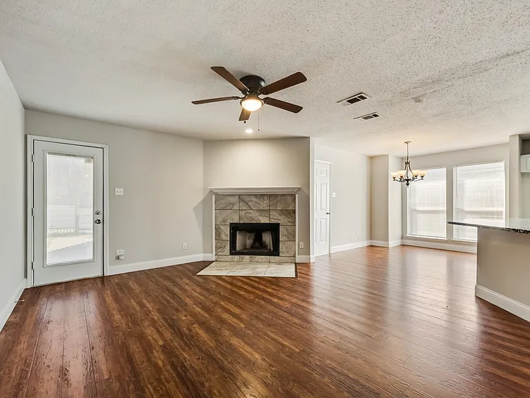 8028 Texridge Dr — Photo 5