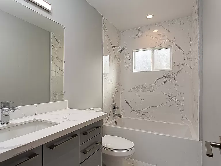 514 S Mariposa Ave #102 — Photo 9