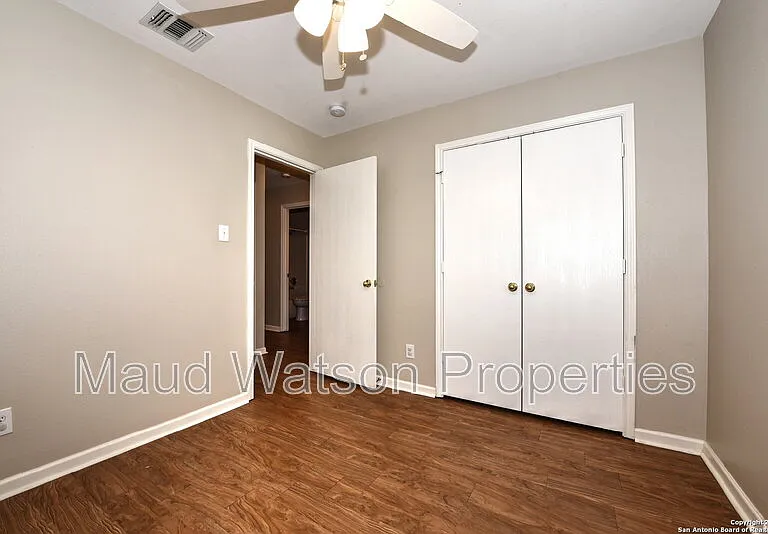 10727 N Shaenridge — Photo 5
