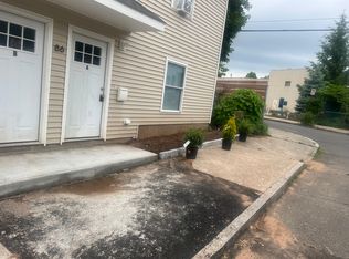 9 Adeline St #4, New Haven, CT 06519