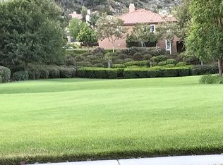 11 Mountain Laurel Way, Azusa, CA 91702