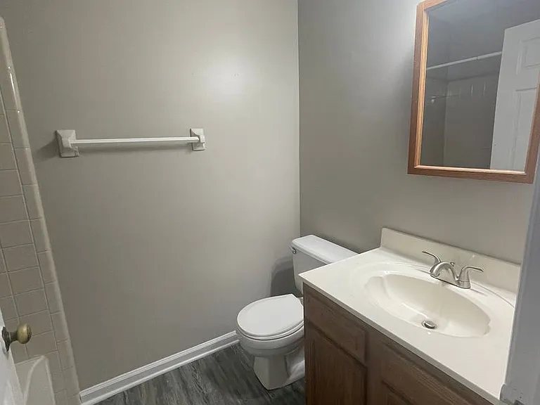 6246 Rosecroft Dr — Photo 10