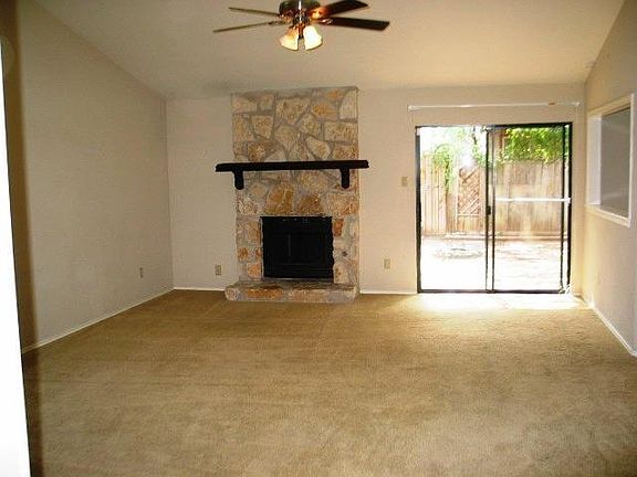 3rd image of 12306 Antoinette Pl