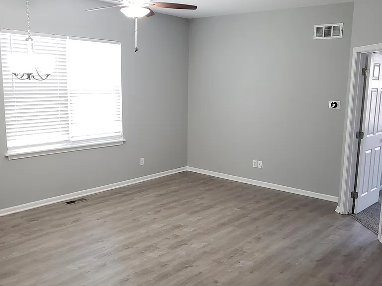 8327 N Nodaway Ave — Photo 11