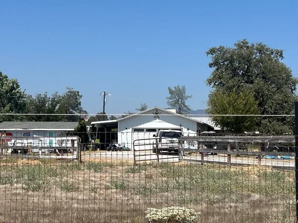 21576 Kathy Ln, Redding, CA 96003