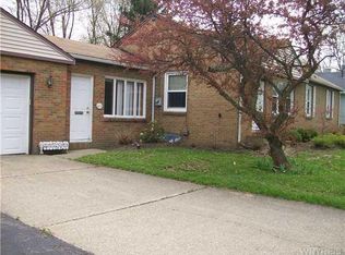 5509 Stilwell Rd, Hamburg, NY 14075