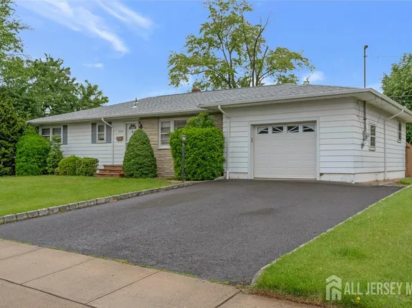 1010 Dorn Ave, Middlesex, NJ 08846