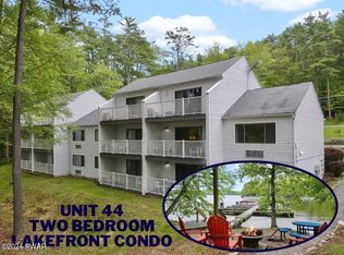 605 Waterview Ln #44, Greentown, PA 18426