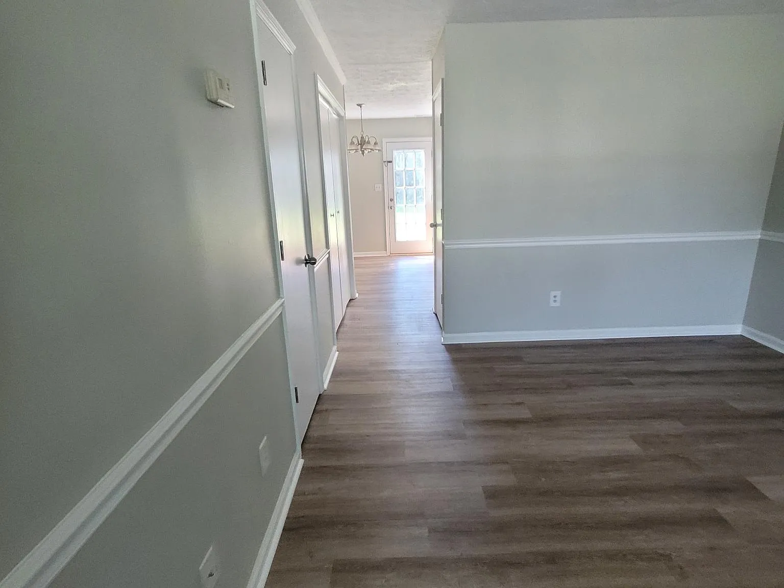 2 bed, 1.5 bath, 958 sqft, $1,200 — Photo 3