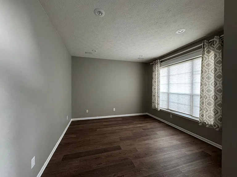 13373 Grosbeak Ct — Photo 6
