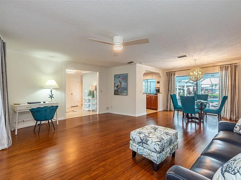 910 Chipaway Dr — Photo 9