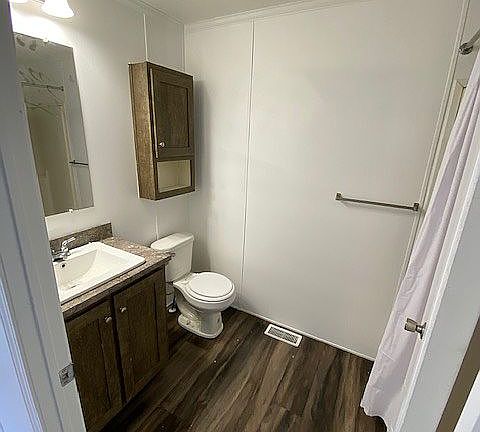 4th image of 1624 Burnham Dr #1624