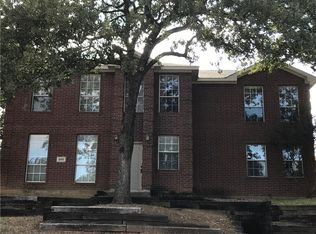 5302 Bradley Ln, Arlington, TX 76017