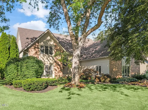 5303 Spring Creek Ln, Sylvania, OH 43560