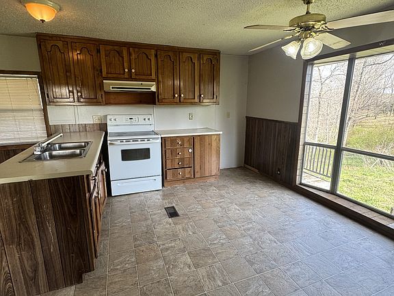 4th image of 1118 Noah Reeves Rd